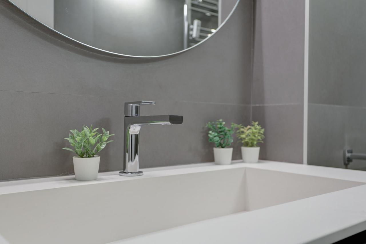 Colosseo Apt Laterano 85 - Home And More Ρώμη Εξωτερικό φωτογραφία